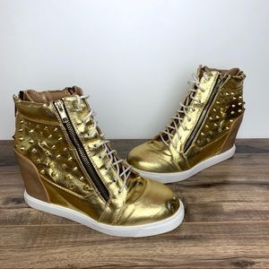 Women’s Platform Hi Top Sneaker